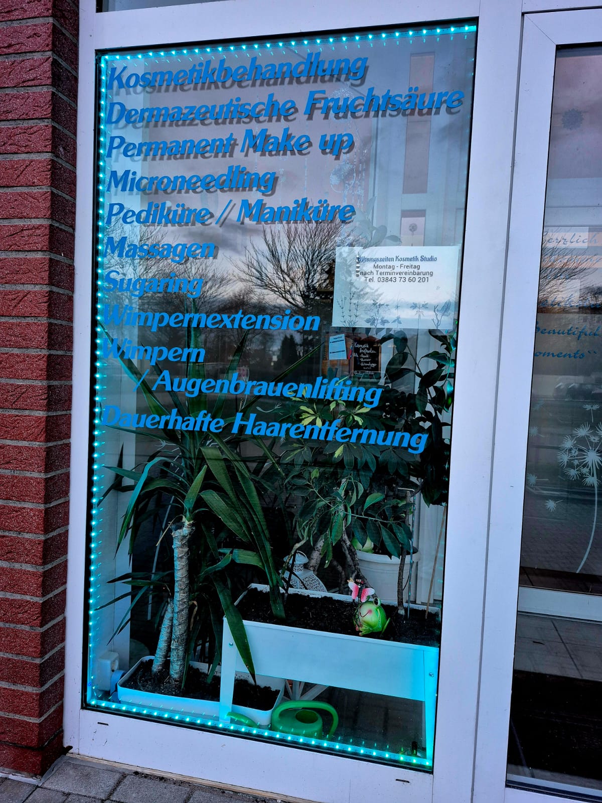 Kosmetikbehandlung in Aktion